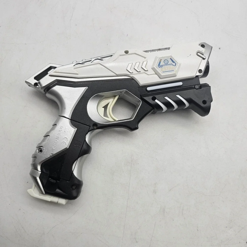 Target Attack CStar Electronic Space Laser Gun Toy White Black Light Up WORKS